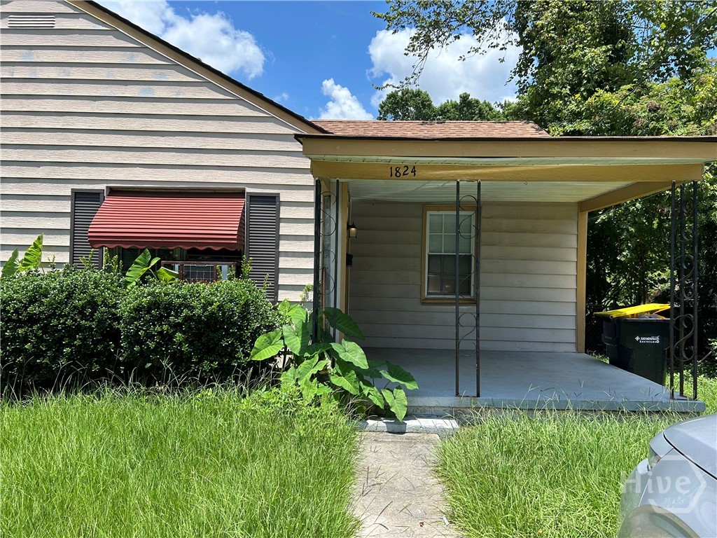 1824 E 39th Street Property Photo 2