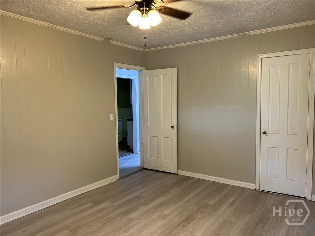 1824 E 39th Street Property Photo 5
