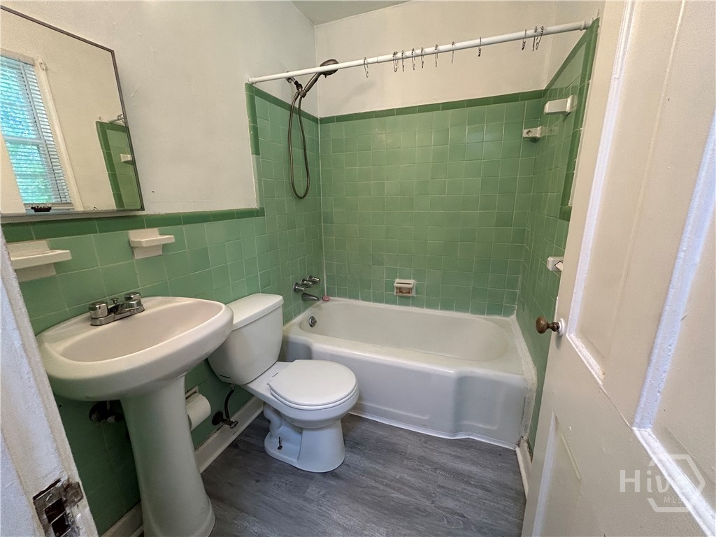 1824 E 39th Street Property Photo 7