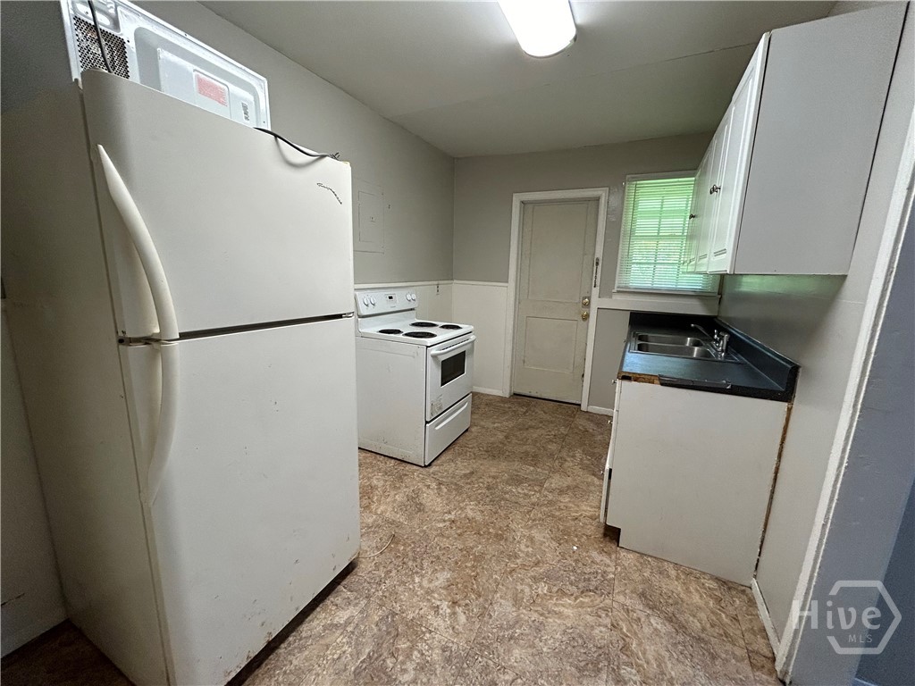 1824 E 39th Street Property Photo 8