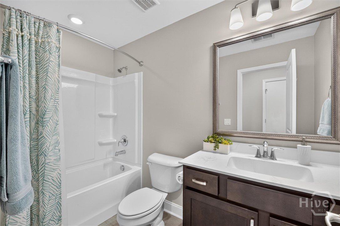 106 Champlain Drive Property Photo 32