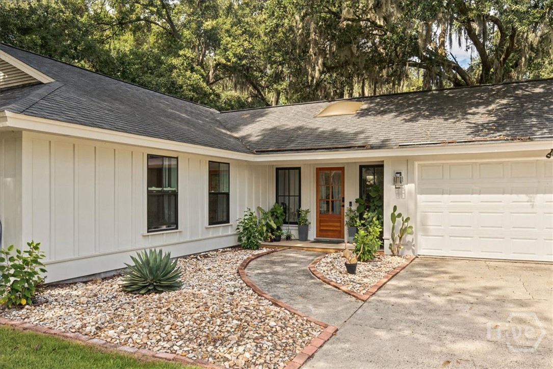 114 Lazy Lagoon Way Property Photo 1