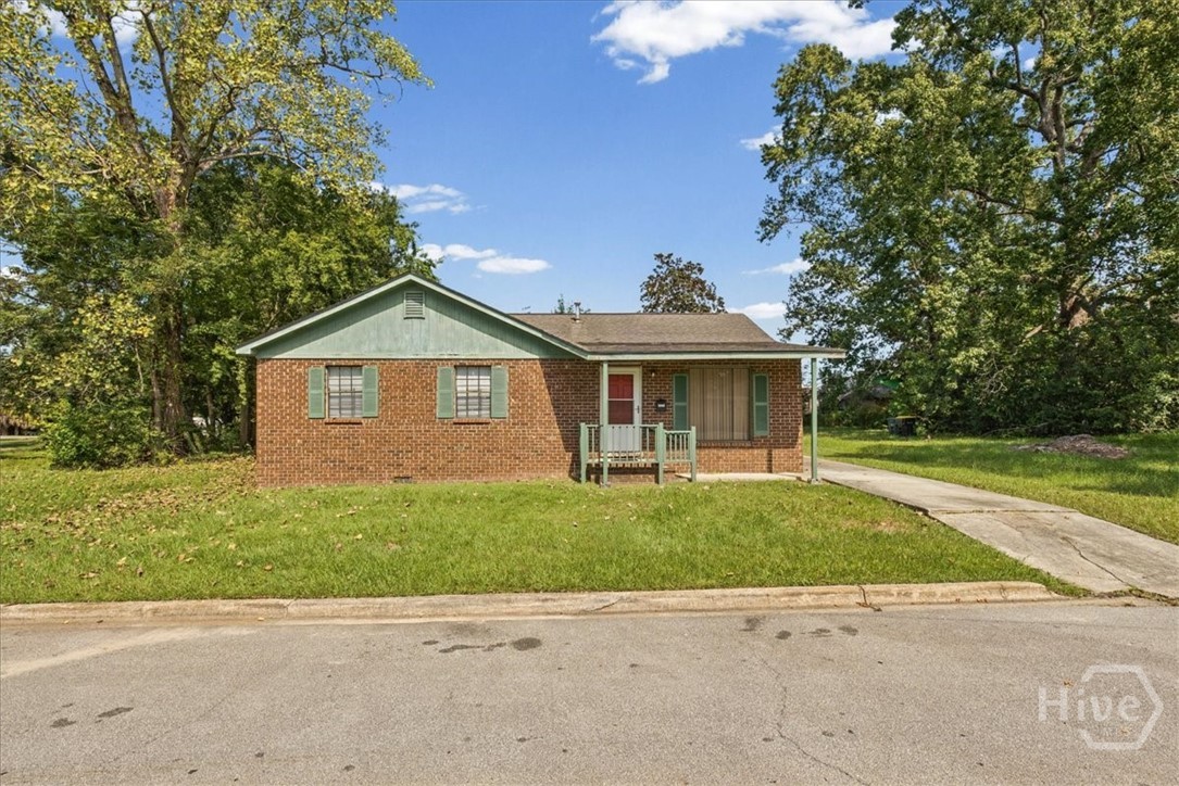 1130 W 49th Street Property Photo 3