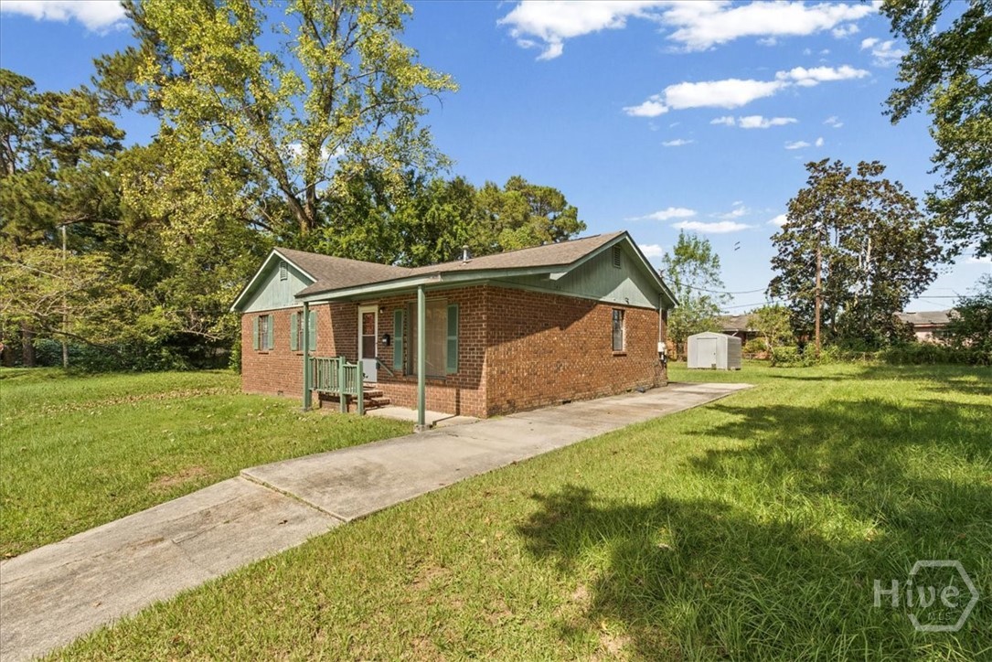 1130 W 49th Street Property Photo 4