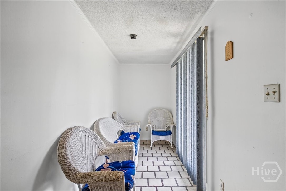 1130 W 49th Street Property Photo 6