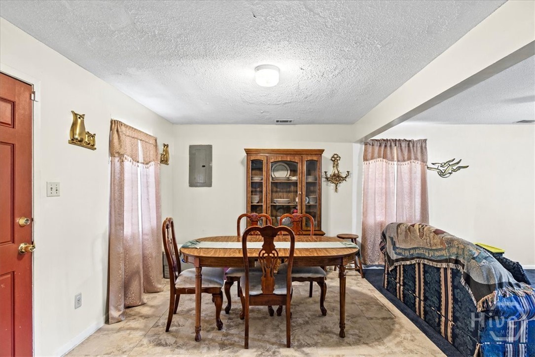 1130 W 49th Street Property Photo 11