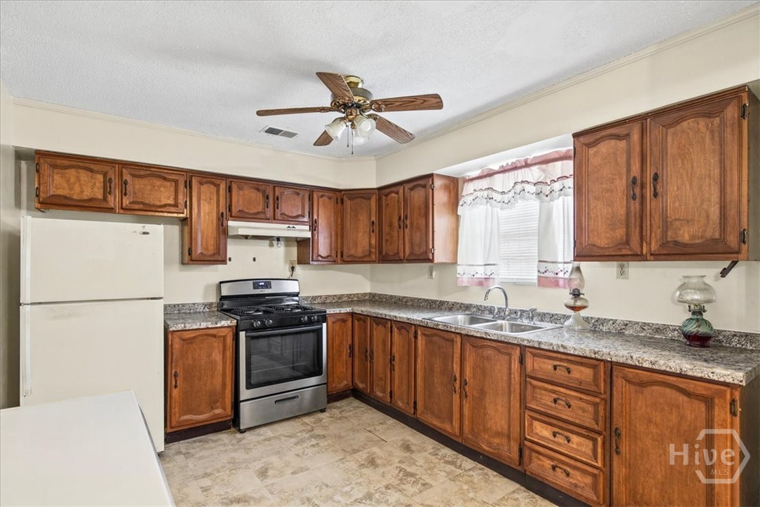 1130 W 49th Street Property Photo 12