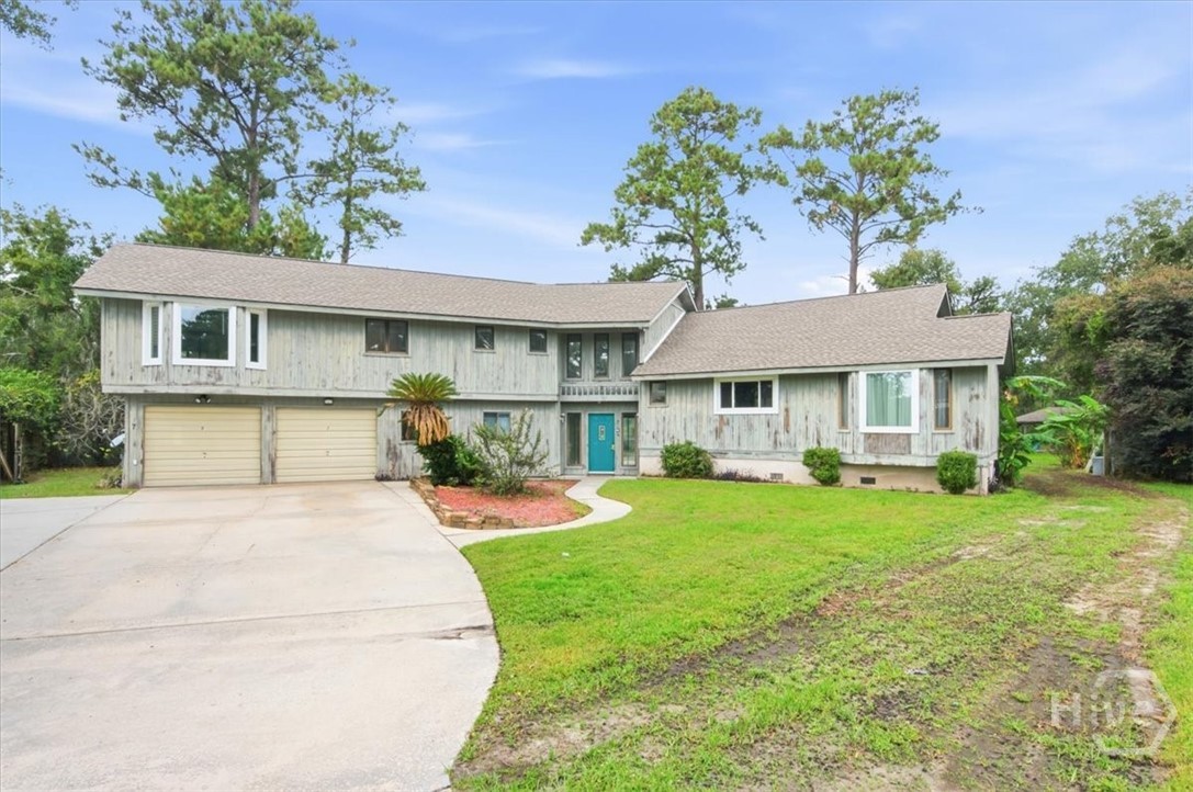 7 Lakeshore Court Property Photo 1