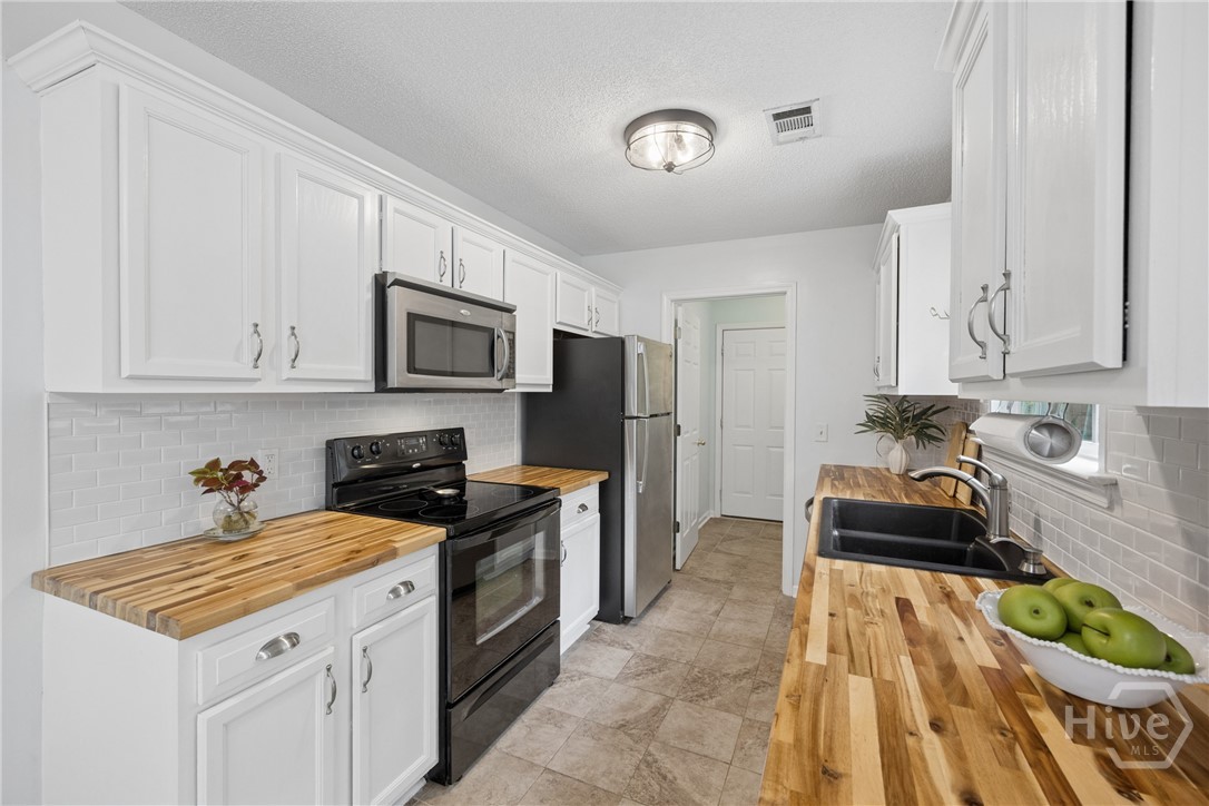 331 Barrister Circle Property Photo 10