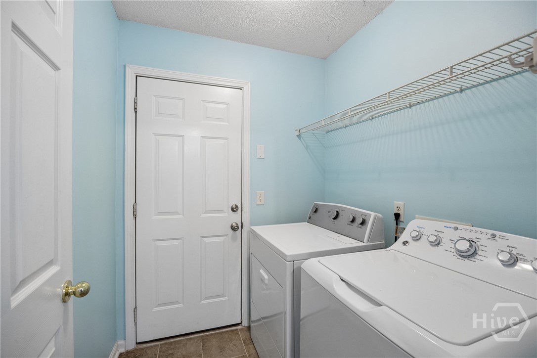 331 Barrister Circle Property Photo 19