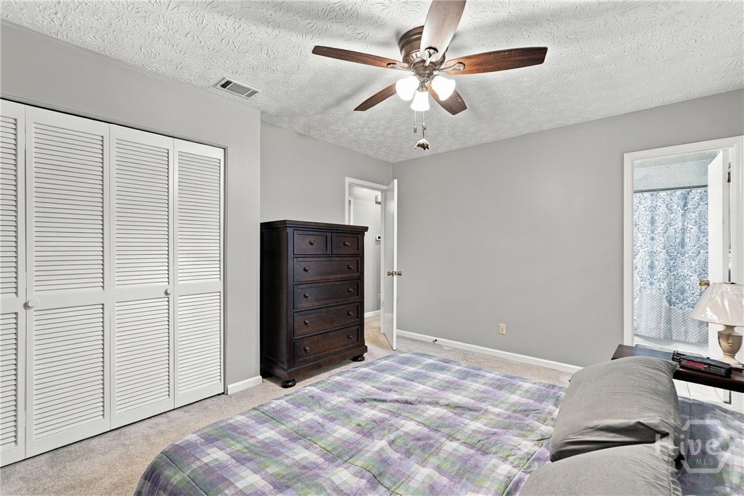 611 Leaning Oaks Drive Property Photo 18