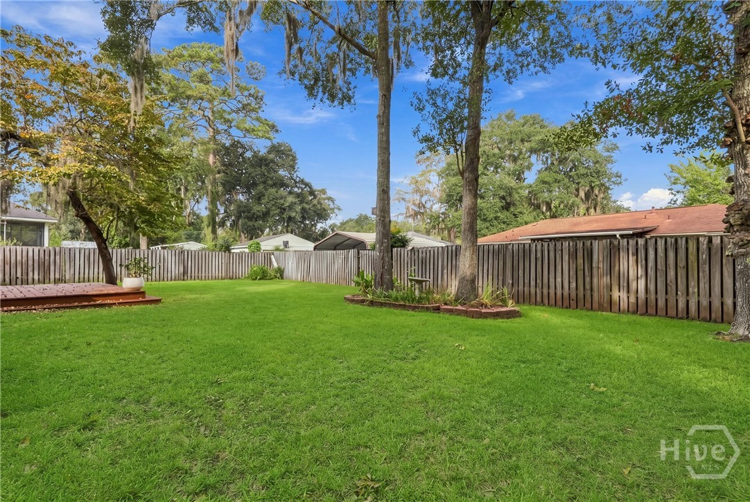 611 Leaning Oaks Drive Property Photo 19