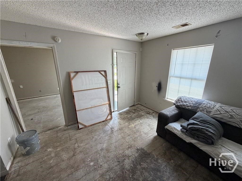 7 Stemson Way Property Photo 2