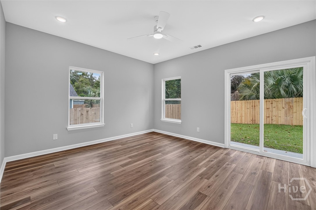 1205 1/2 E 71st Street Property Photo 21