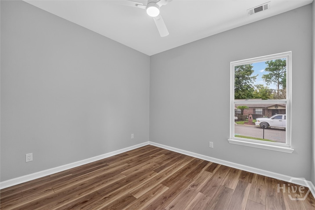 1205 1/2 E 71st Street Property Photo 35