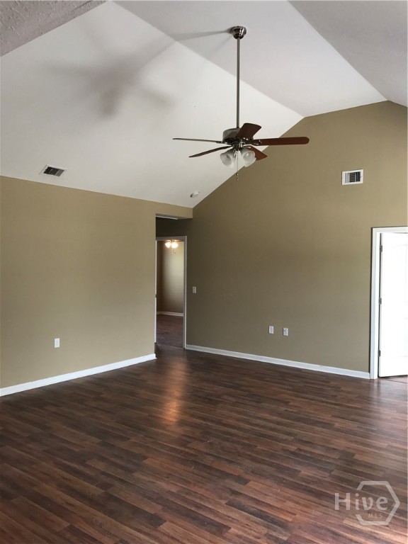 446 Coachs Way Property Photo 3