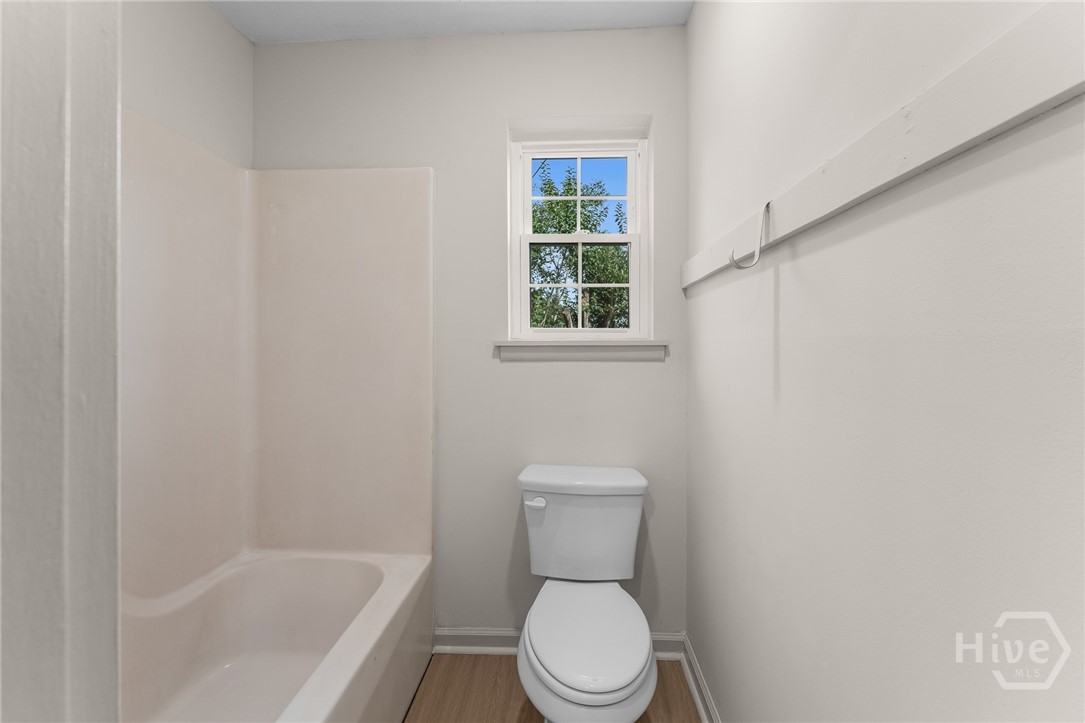 525 Carolyn St. Property Photo 26