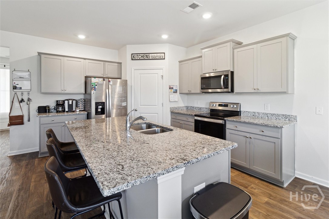 352 Wedge Circle Property Photo 5