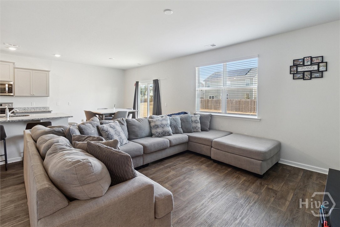 352 Wedge Circle Property Photo 15
