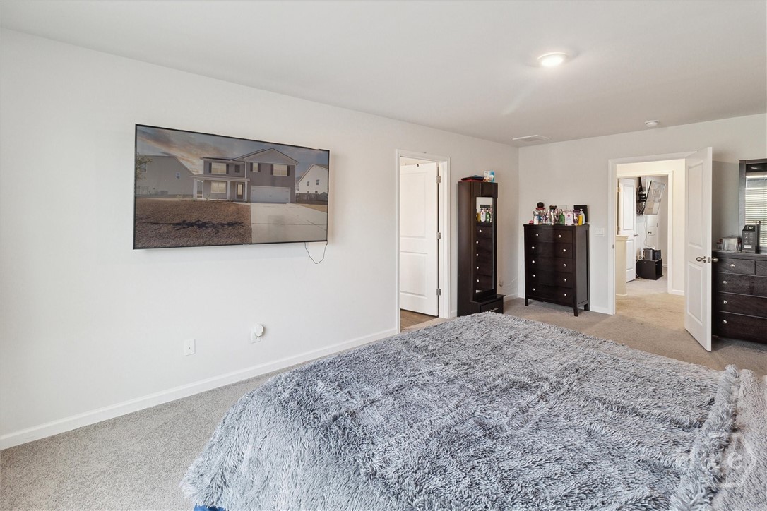 352 Wedge Circle Property Photo 21
