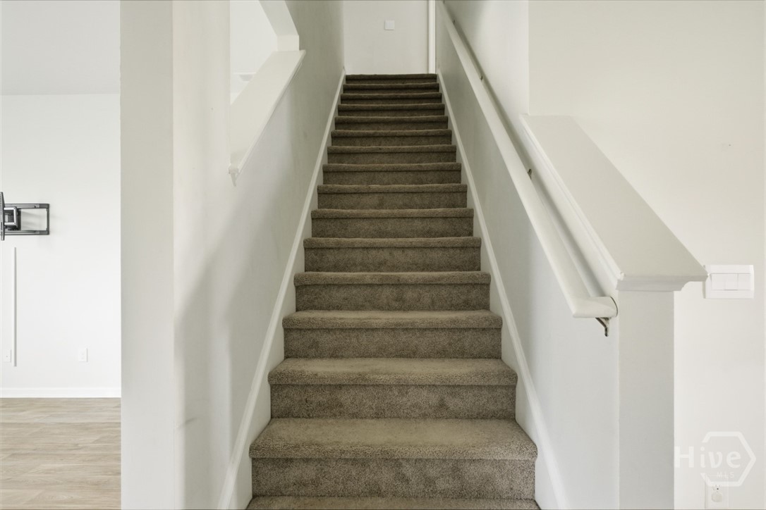 352 Wedge Circle Property Photo 45