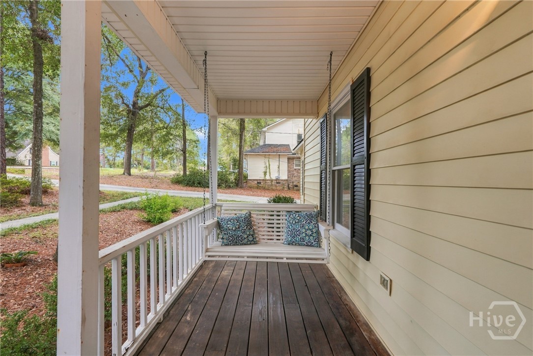 109 Oakcrest Drive Property Photo 6