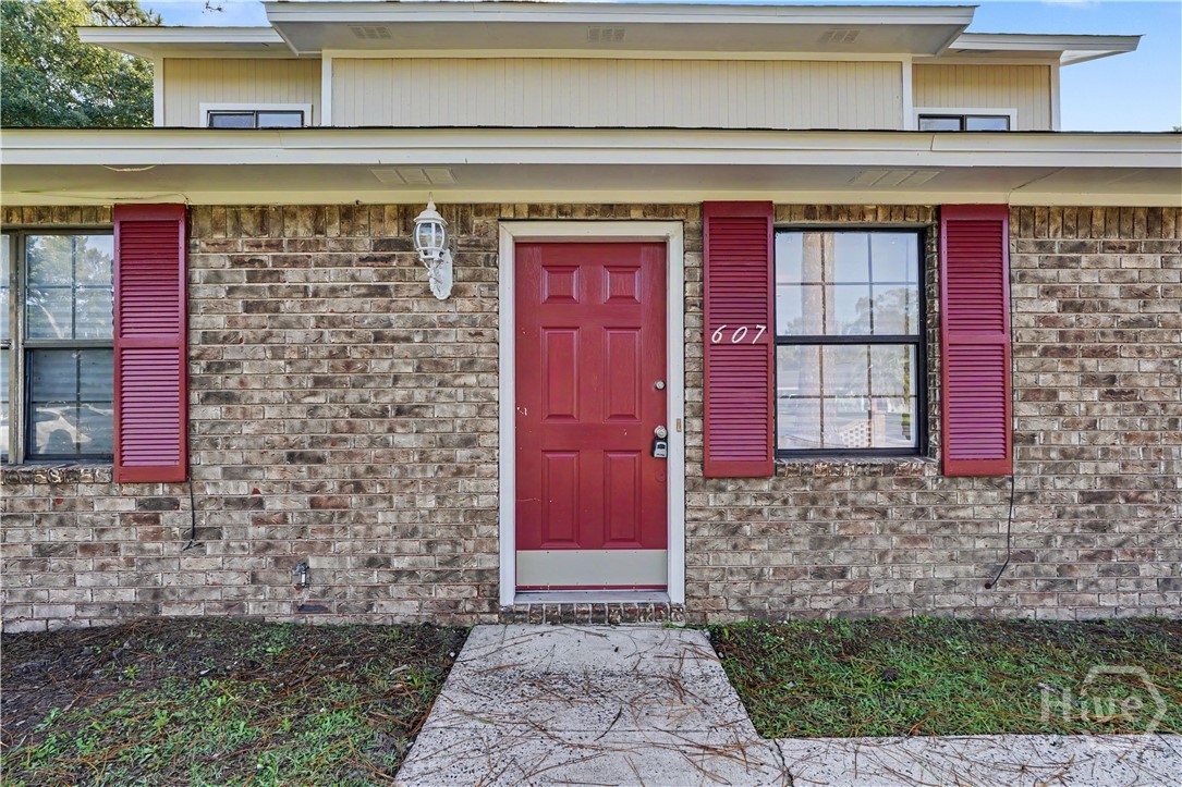 607 Slade Street Property Photo 4