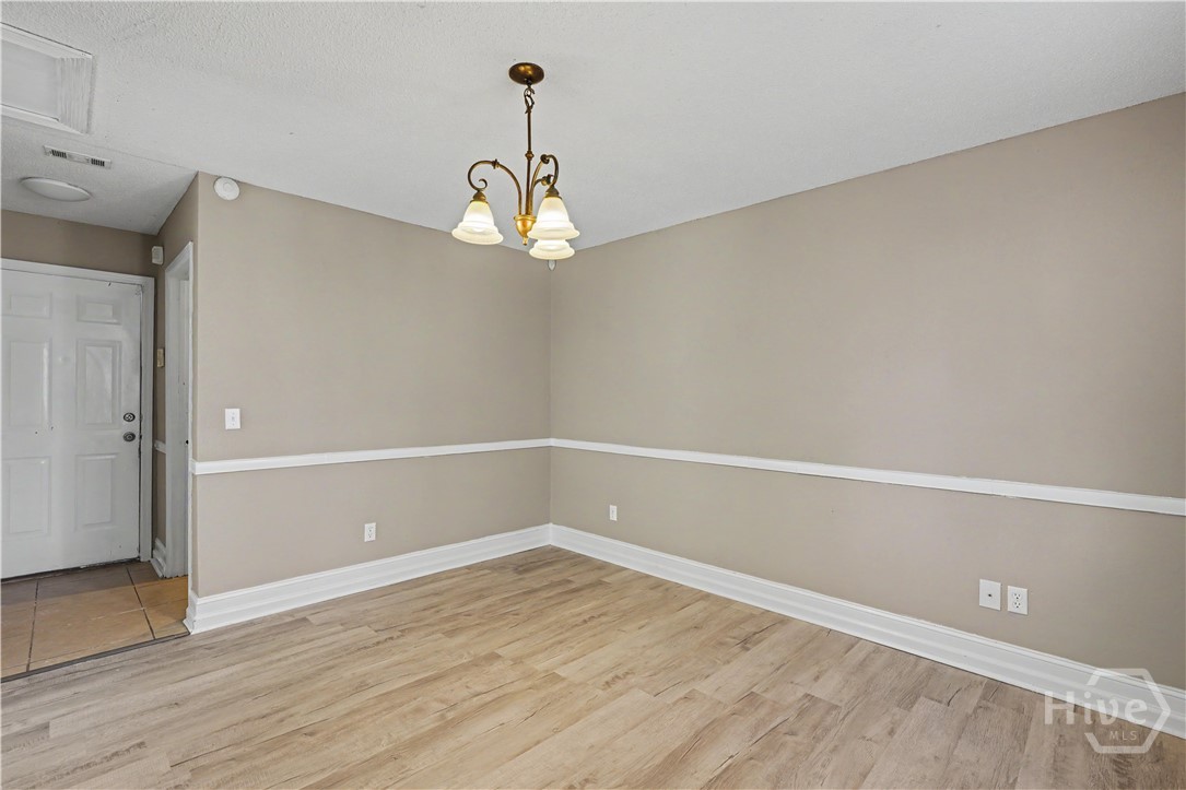 607 Slade Street Property Photo 25