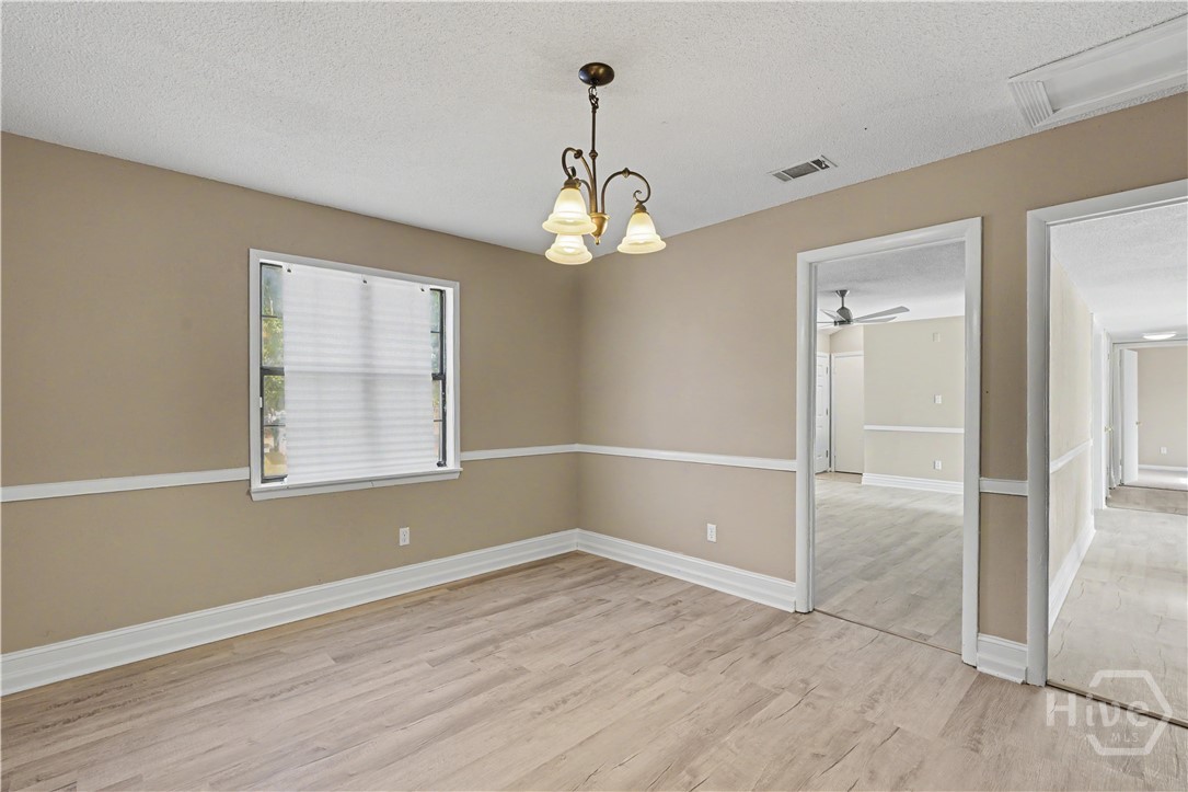 607 Slade Street Property Photo 27