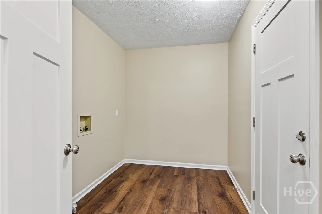 210 Treasure Loop Property Photo 11