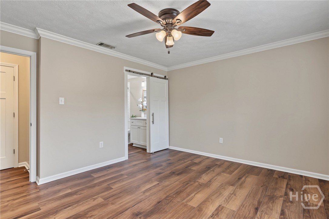 210 Treasure Loop Property Photo 15