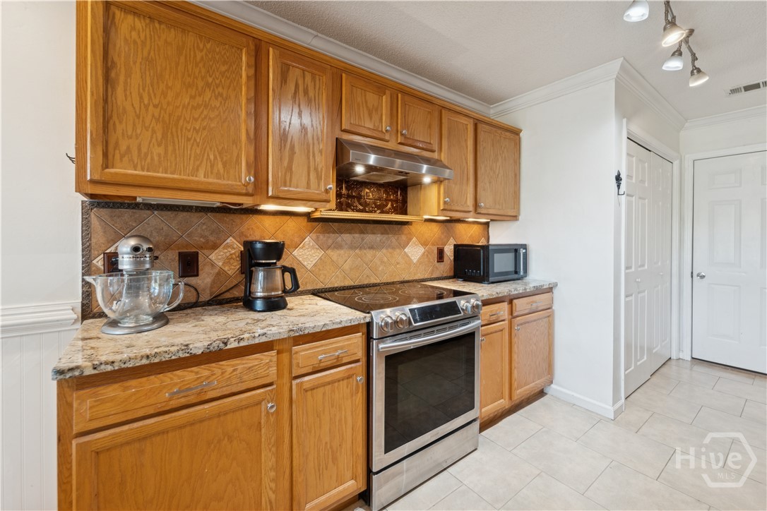 156 Burton Road Property Photo 11