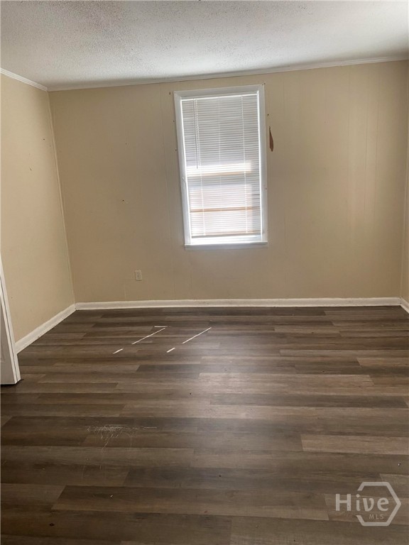 806 E 32nd Street Property Photo 2