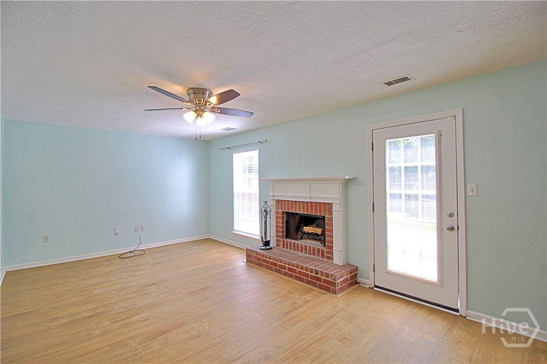 180 Village Lake Drive Property Photo 9