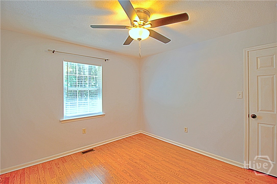 180 Village Lake Drive Property Photo 27