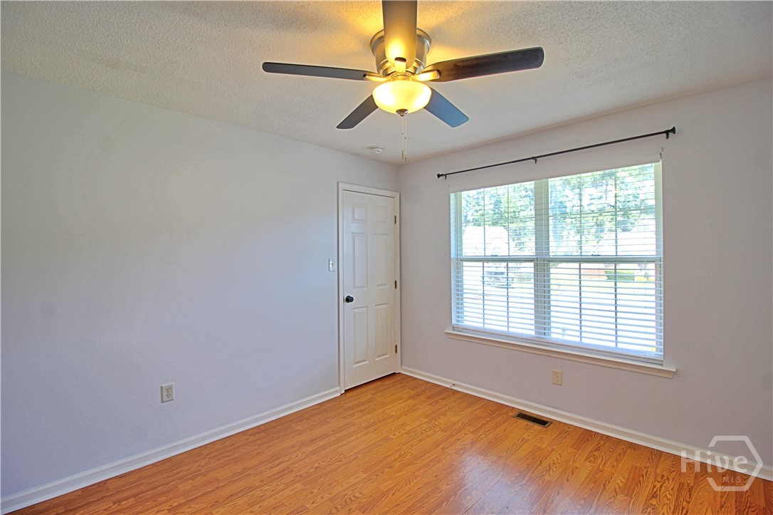 180 Village Lake Drive Property Photo 30
