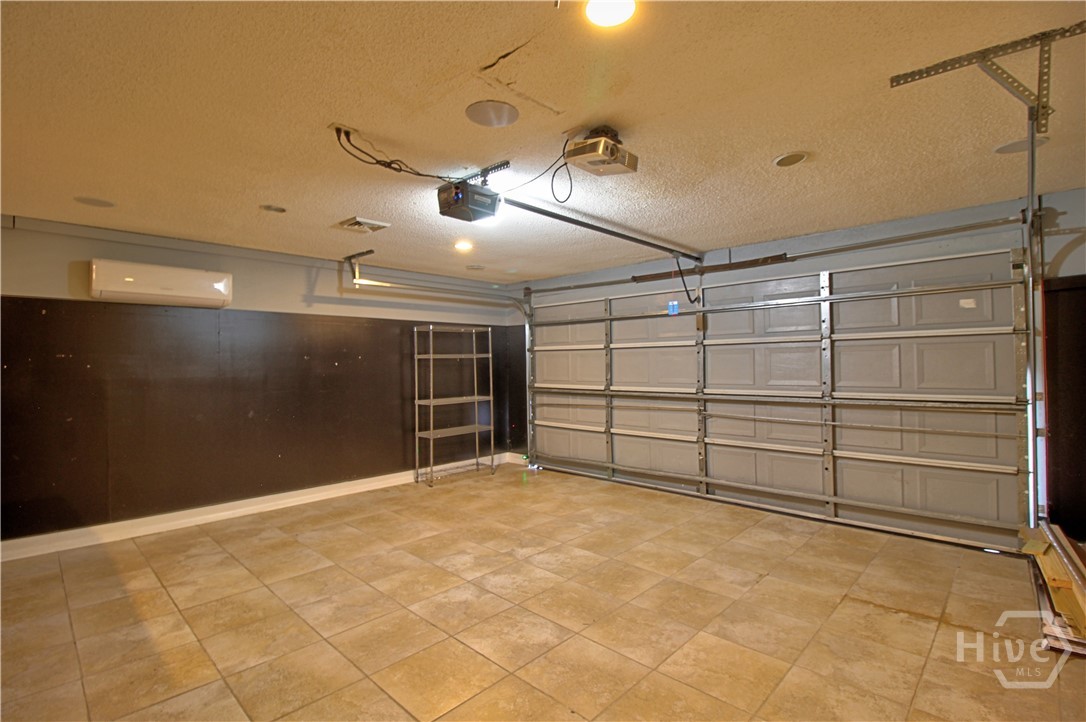 180 Village Lake Drive Property Photo 39