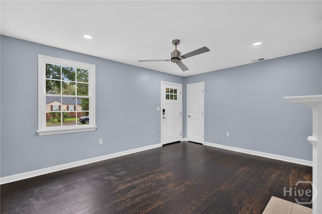 2236 Greenwood Street Property Photo 6