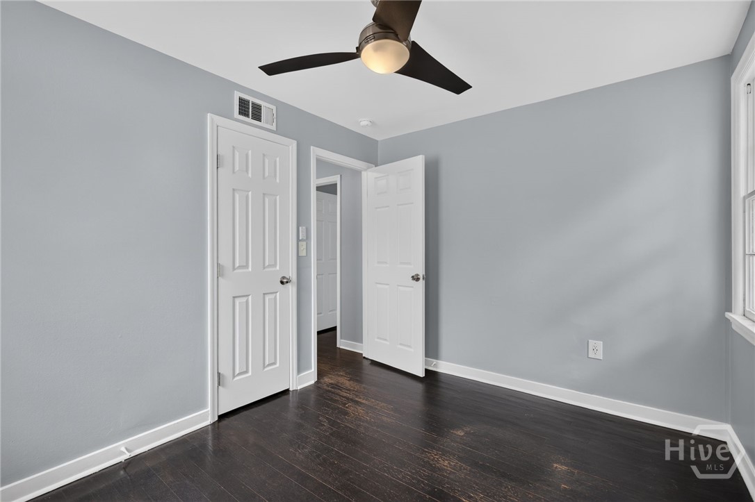 2236 Greenwood Street Property Photo 25