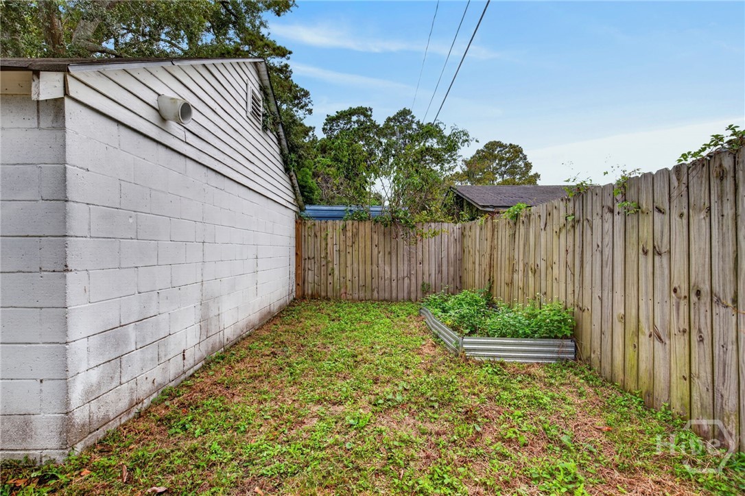 2236 Greenwood Street Property Photo 32