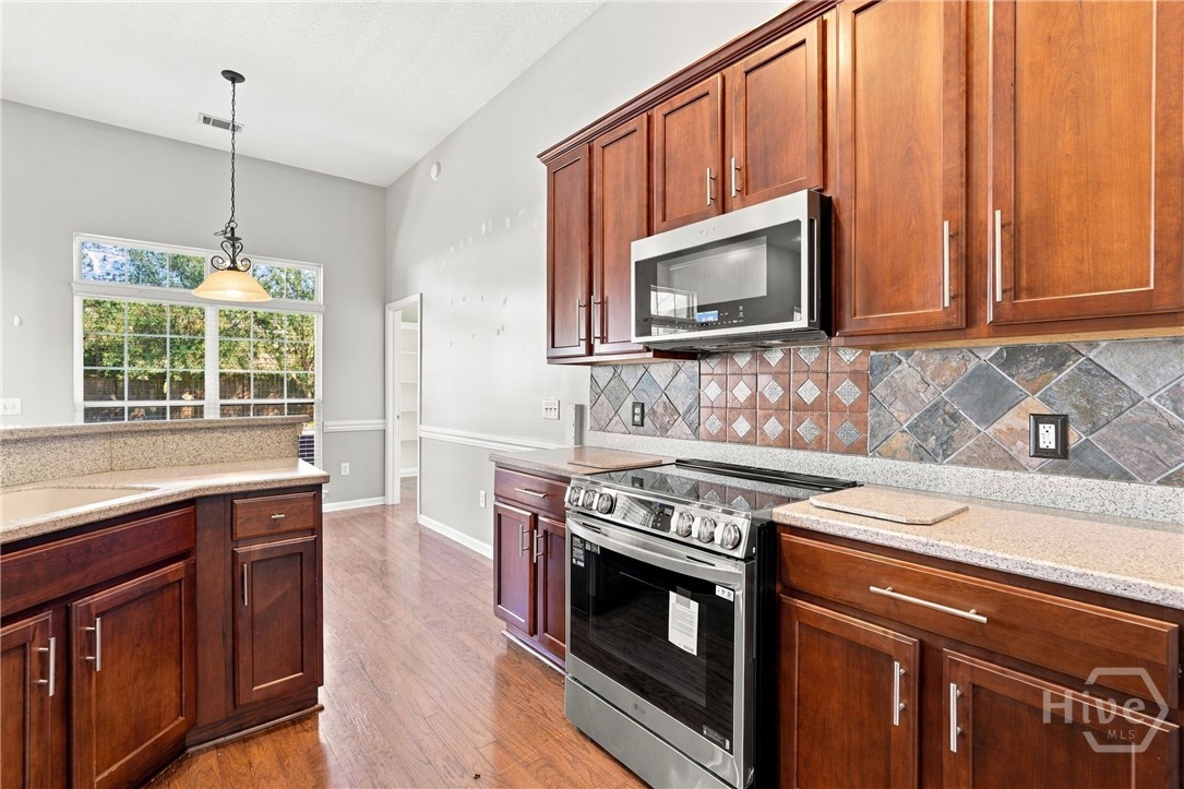 109 Shale Court Property Photo 2