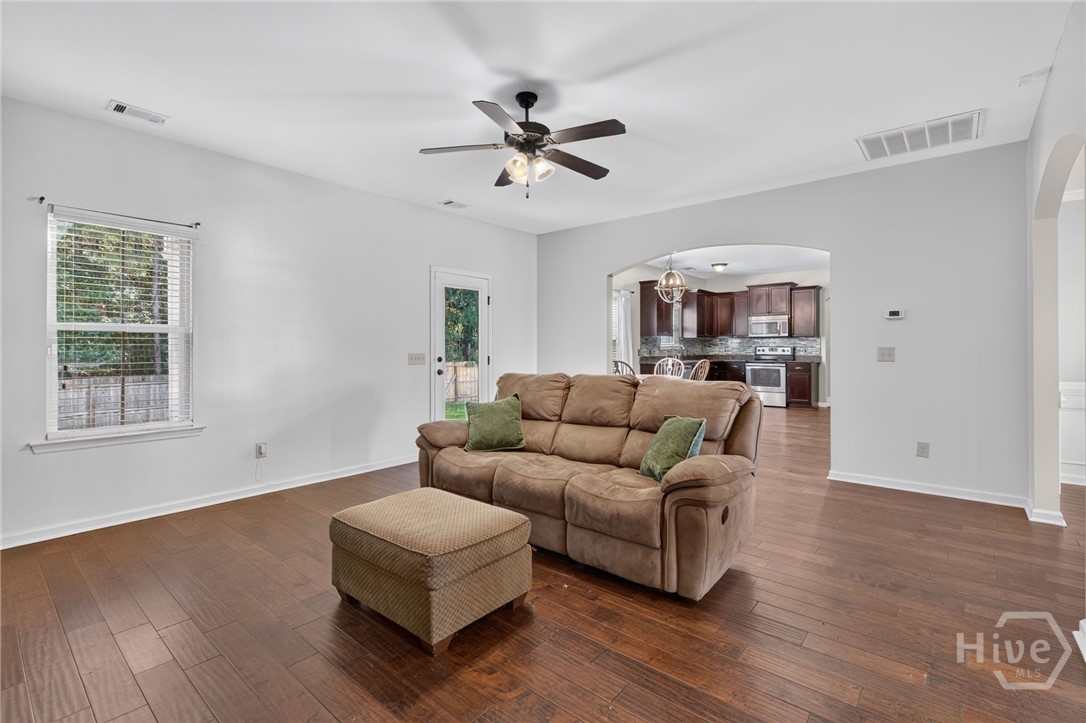 166 Green Paddock Circle Property Photo 14