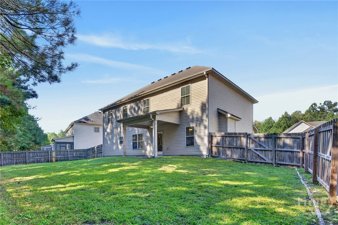 166 Green Paddock Circle Property Photo 38