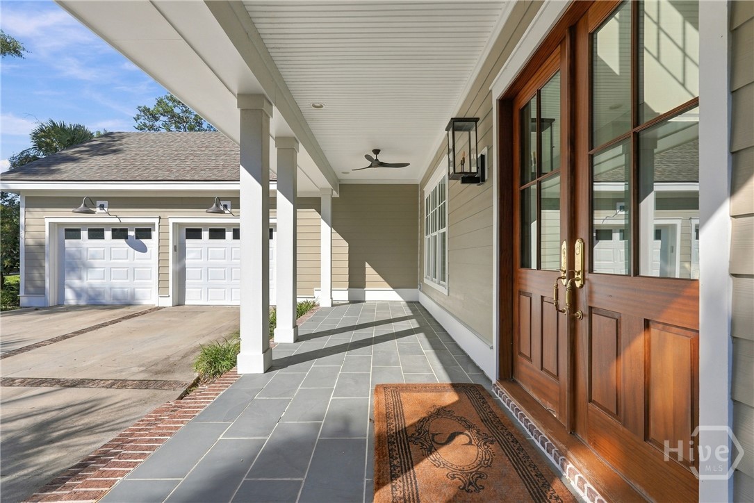 38 Bartow Point Drive Property Photo 4