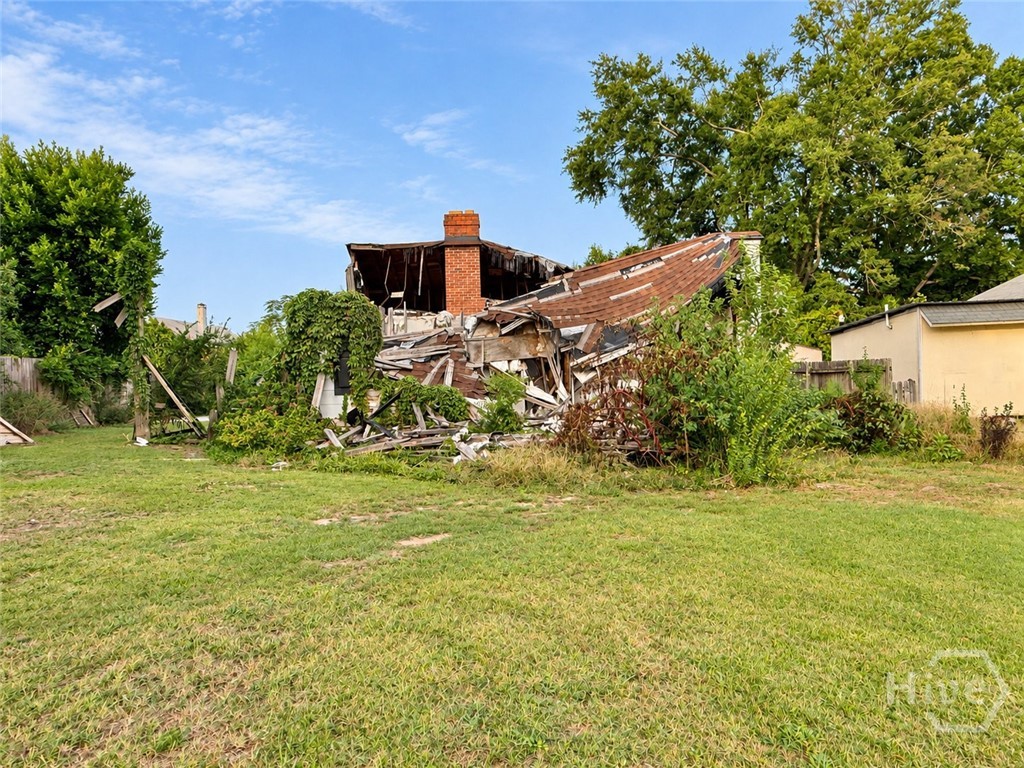 2121 Lake Avenue Property Photo 2