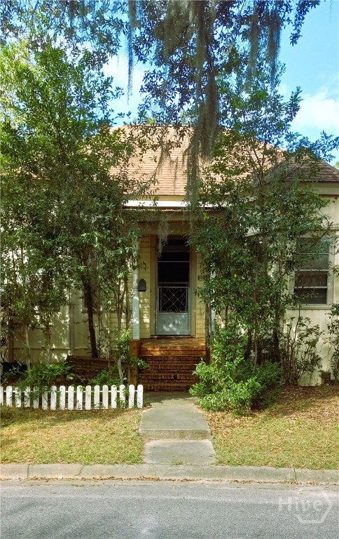 2142 Alaska Street
