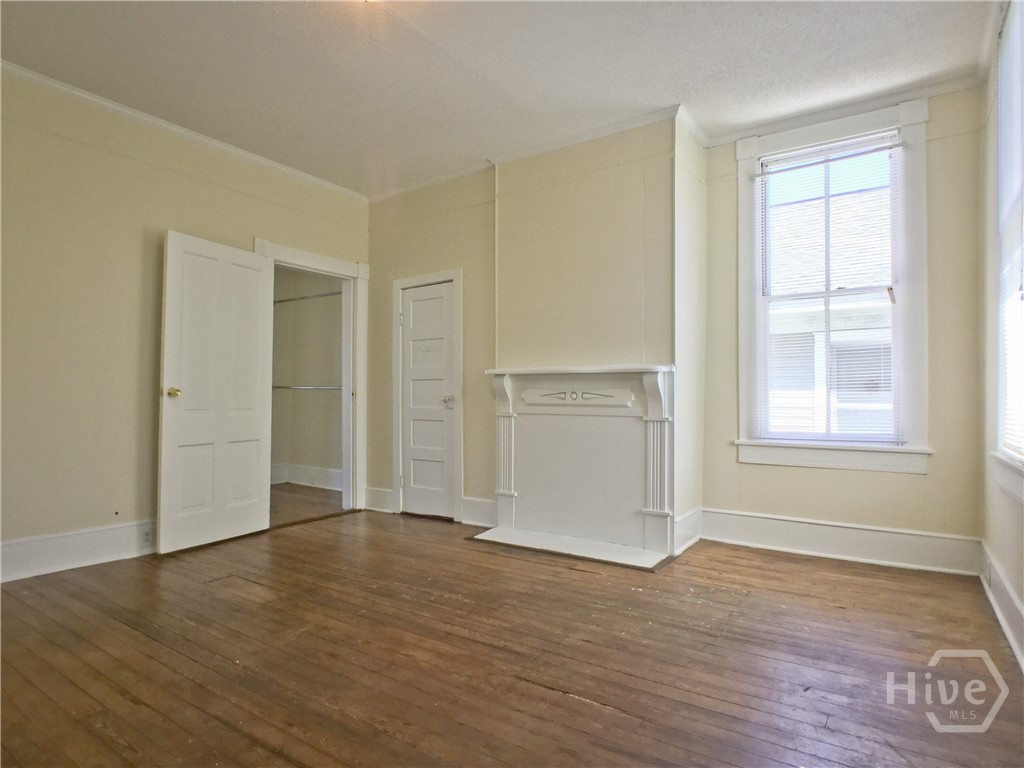 407 E Park Avenue A Property Photo 11