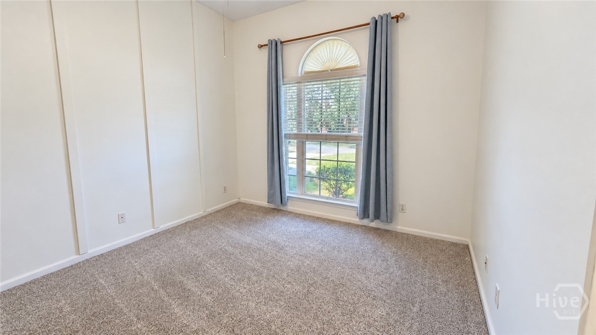 12 Ashwood Court Property Photo 19