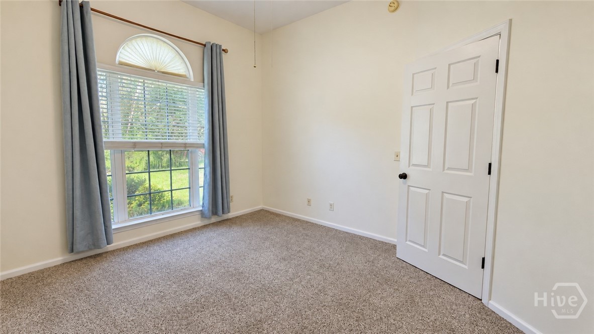 12 Ashwood Court Property Photo 21