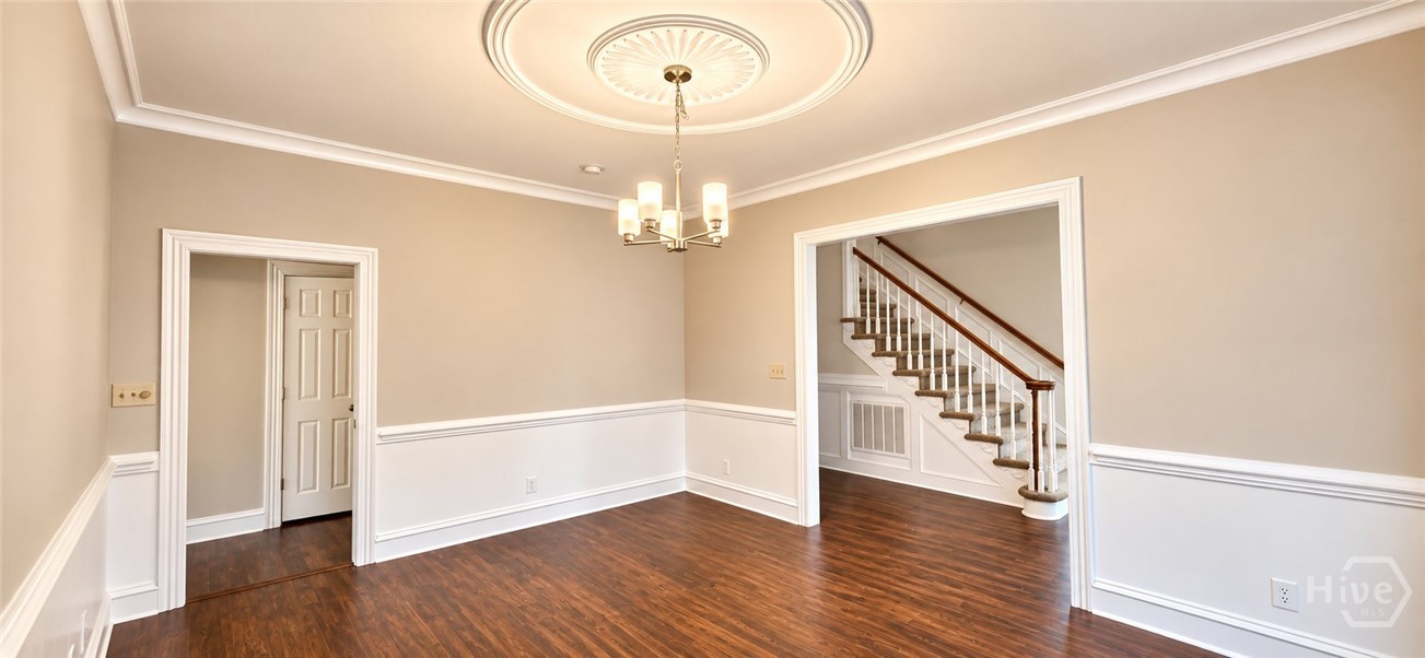 6 Conifer Square Property Photo 14